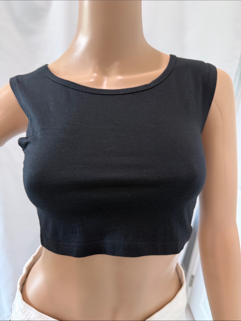 Col Story Black Sleeveless Crop Tank Top Size M